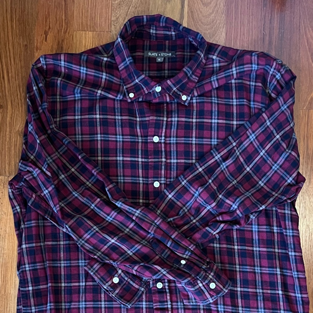 Slate & Stone Men’s Button Down Shirt